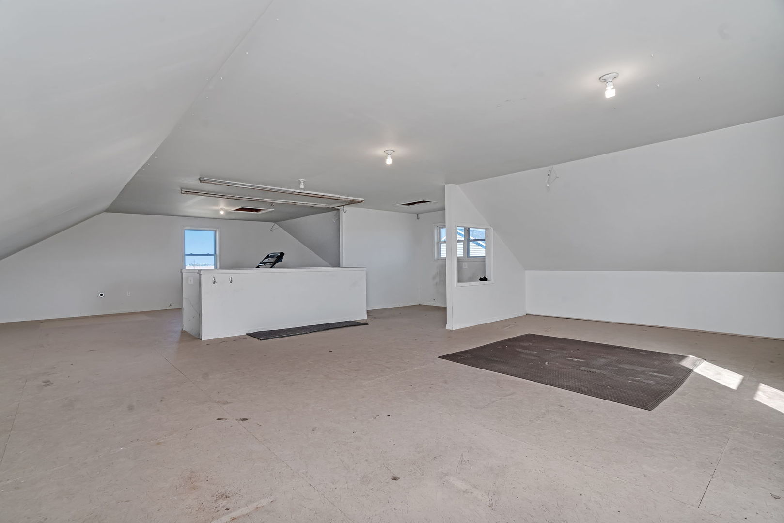 2624 E 21st Road, Marseilles, IL 61341