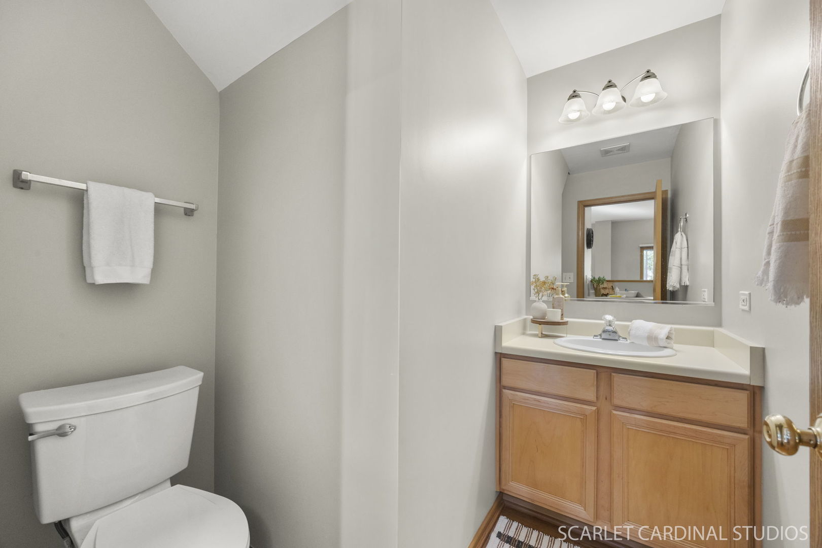 2755 Sheridan Court, Naperville, IL 60563