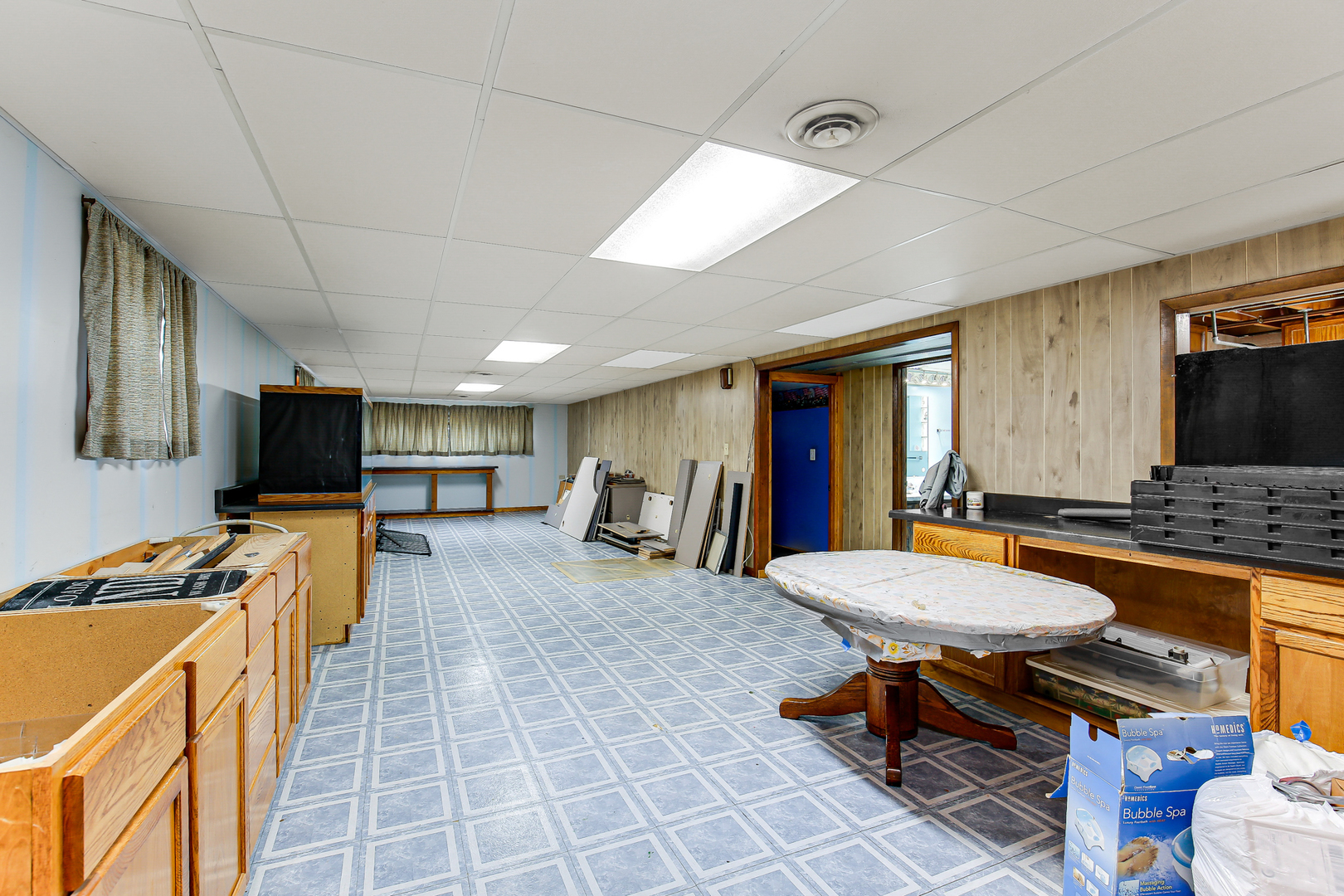 9221 Raymond Avenue, Oak Lawn, IL 60453