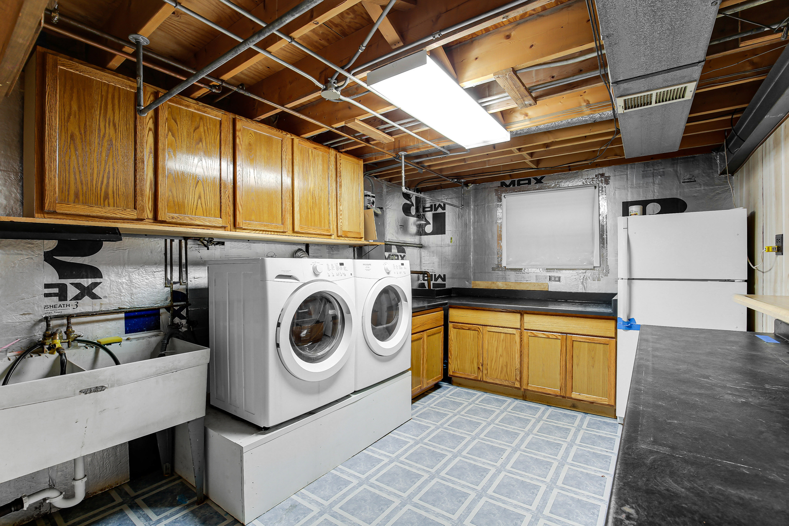 9221 Raymond Avenue, Oak Lawn, IL 60453