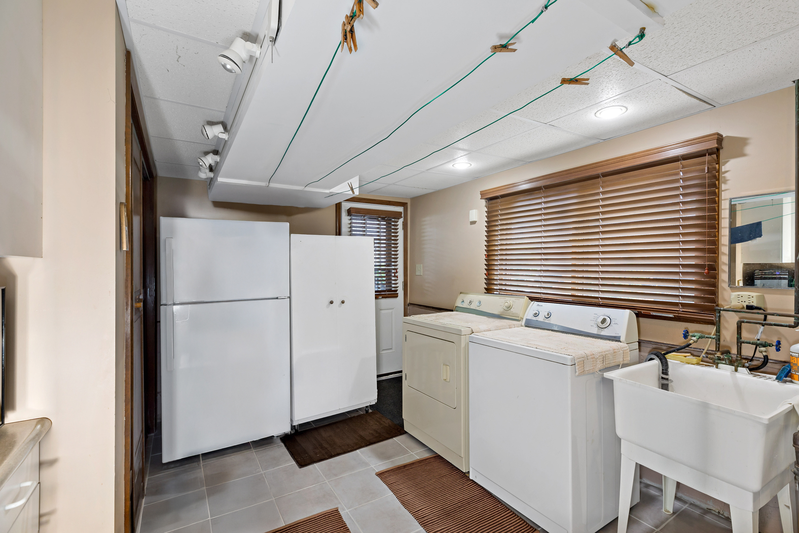 181 W 28th Street, South Chicago Heights, IL 60411