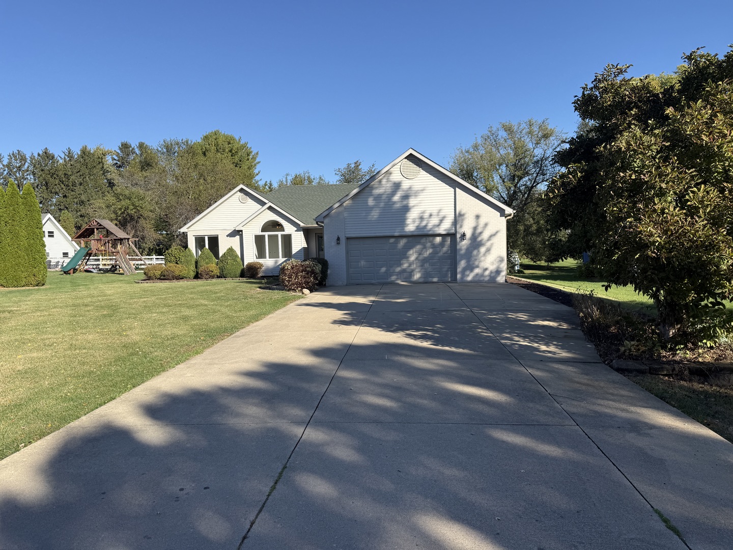 5Z Bonnie Lane, Somonauk, IL 60552