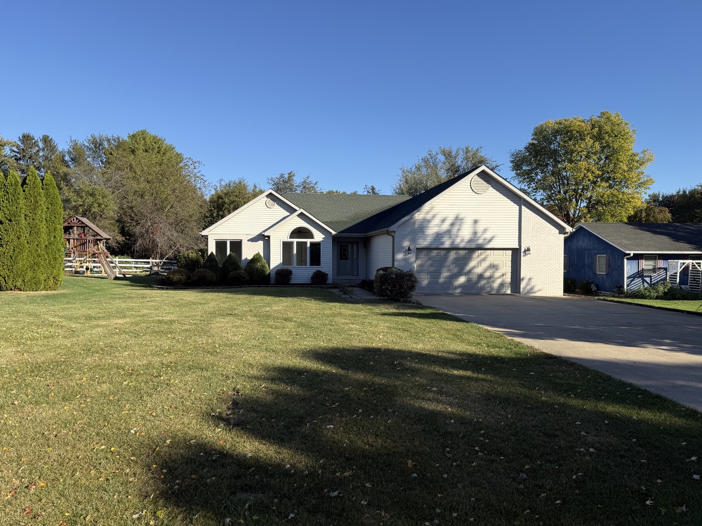 5Z Bonnie Lane, Somonauk, IL 60552