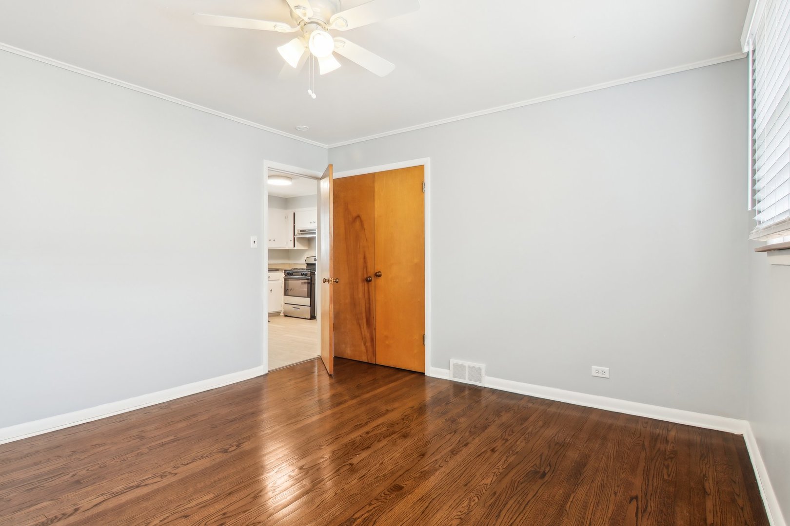 737 S Jackson Street, Hinsdale, IL 60521