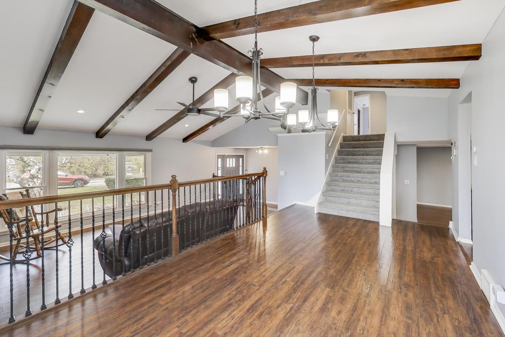 3537 Maple Leaf Drive, Glenview, IL 60026