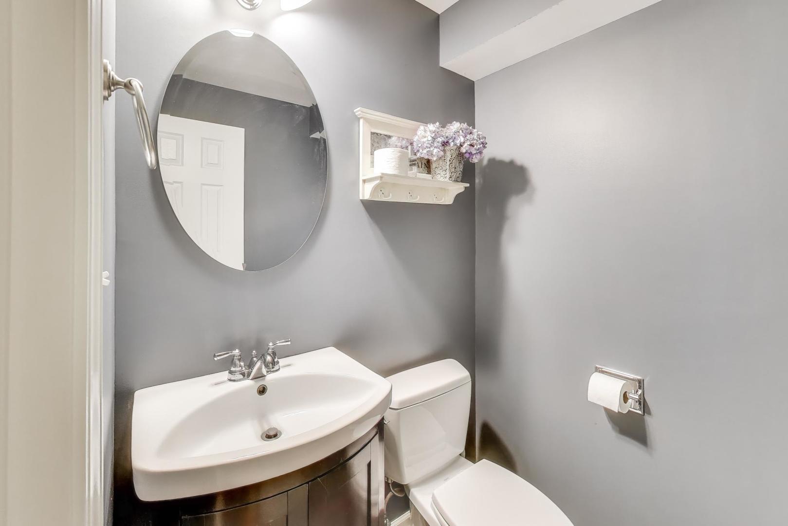 3537 Maple Leaf Drive, Glenview, IL 60026