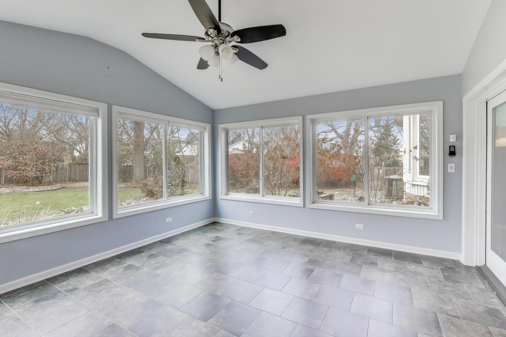 3537 Maple Leaf Drive, Glenview, IL 60026