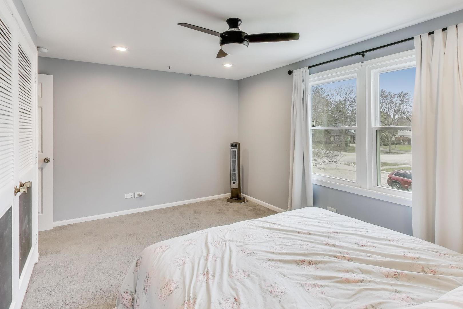 3537 Maple Leaf Drive, Glenview, IL 60026