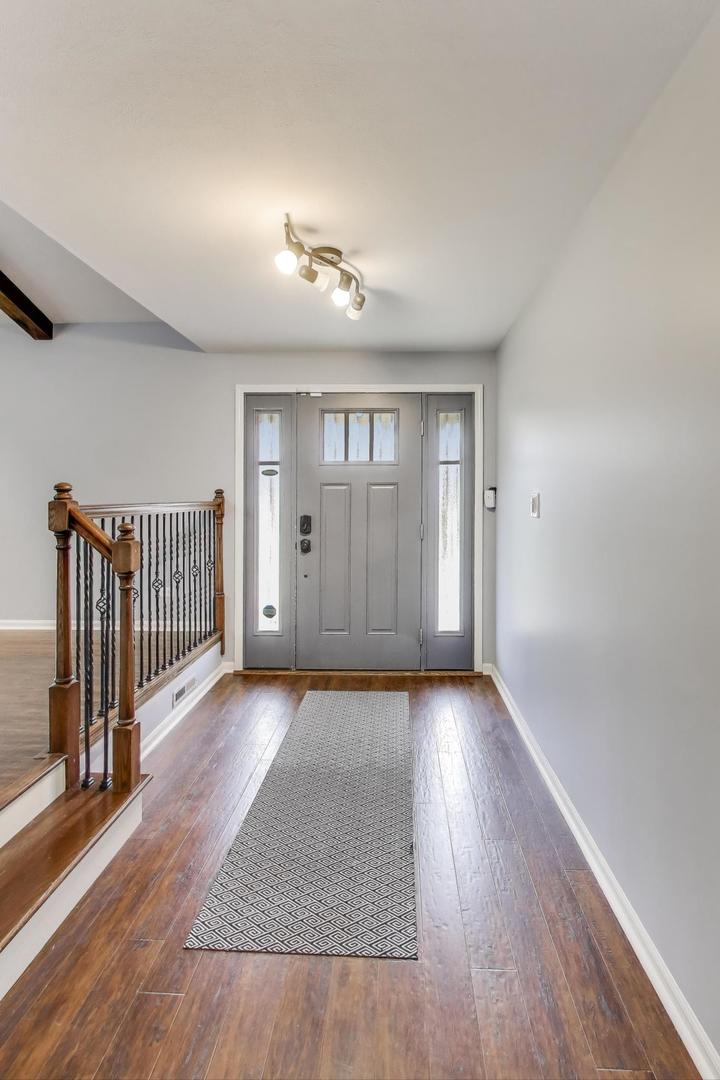 3537 Maple Leaf Drive, Glenview, IL 60026