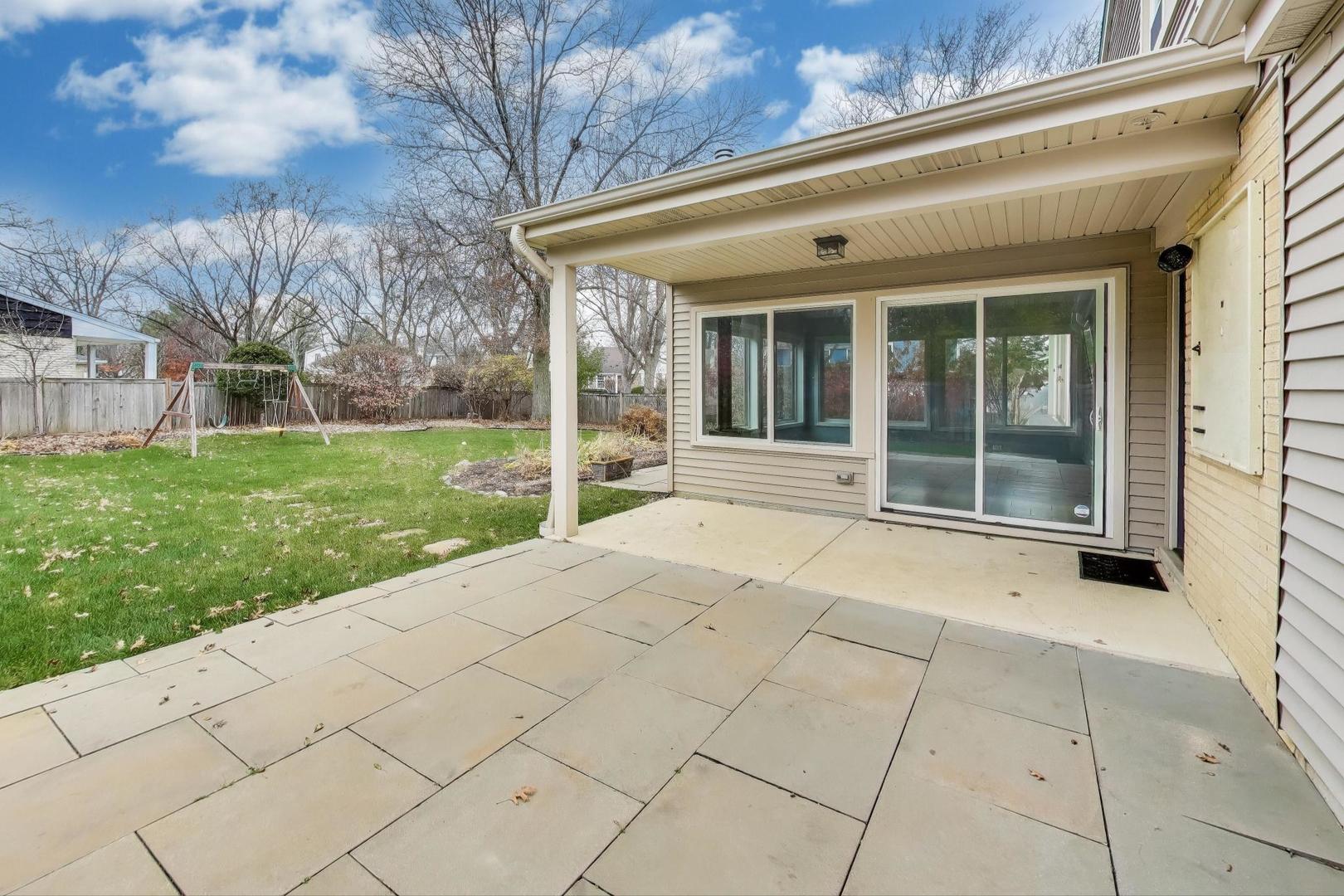 3537 Maple Leaf Drive, Glenview, IL 60026