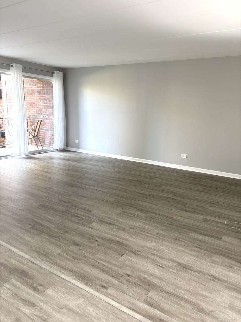 3955 W 104th Street #2B, Chicago, IL 60655