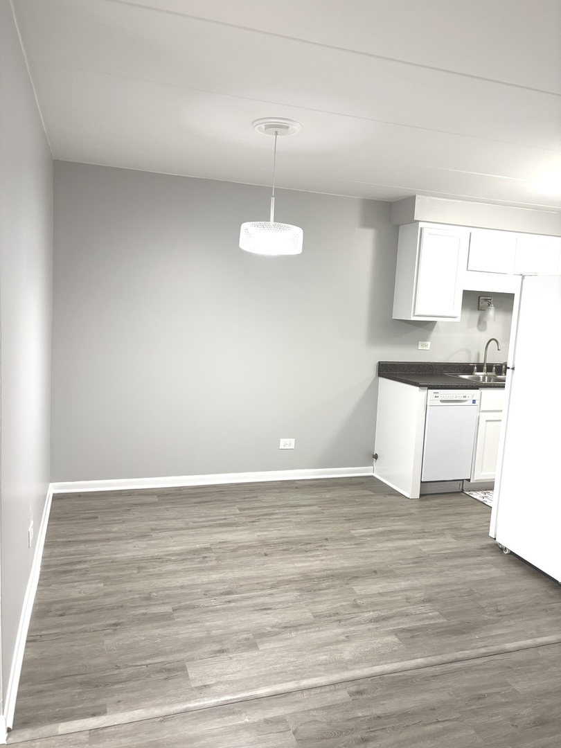 3955 W 104th Street #2B, Chicago, IL 60655