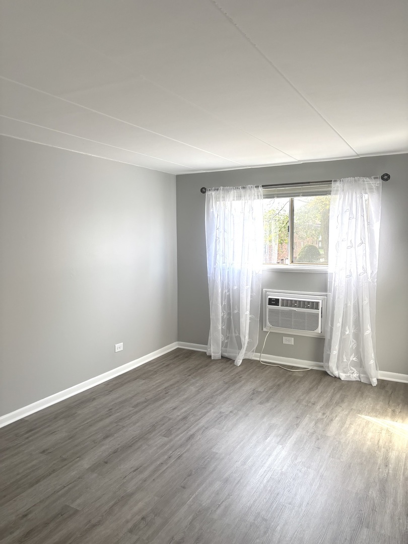 3955 W 104th Street #2B, Chicago, IL 60655