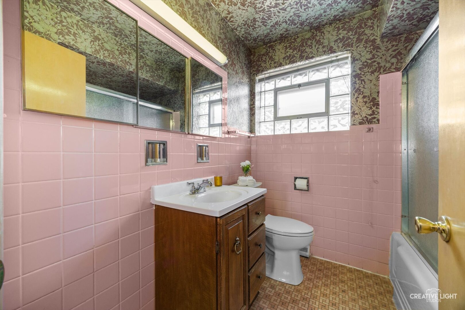 7657 W Gunnison Street, Norridge, IL 60706