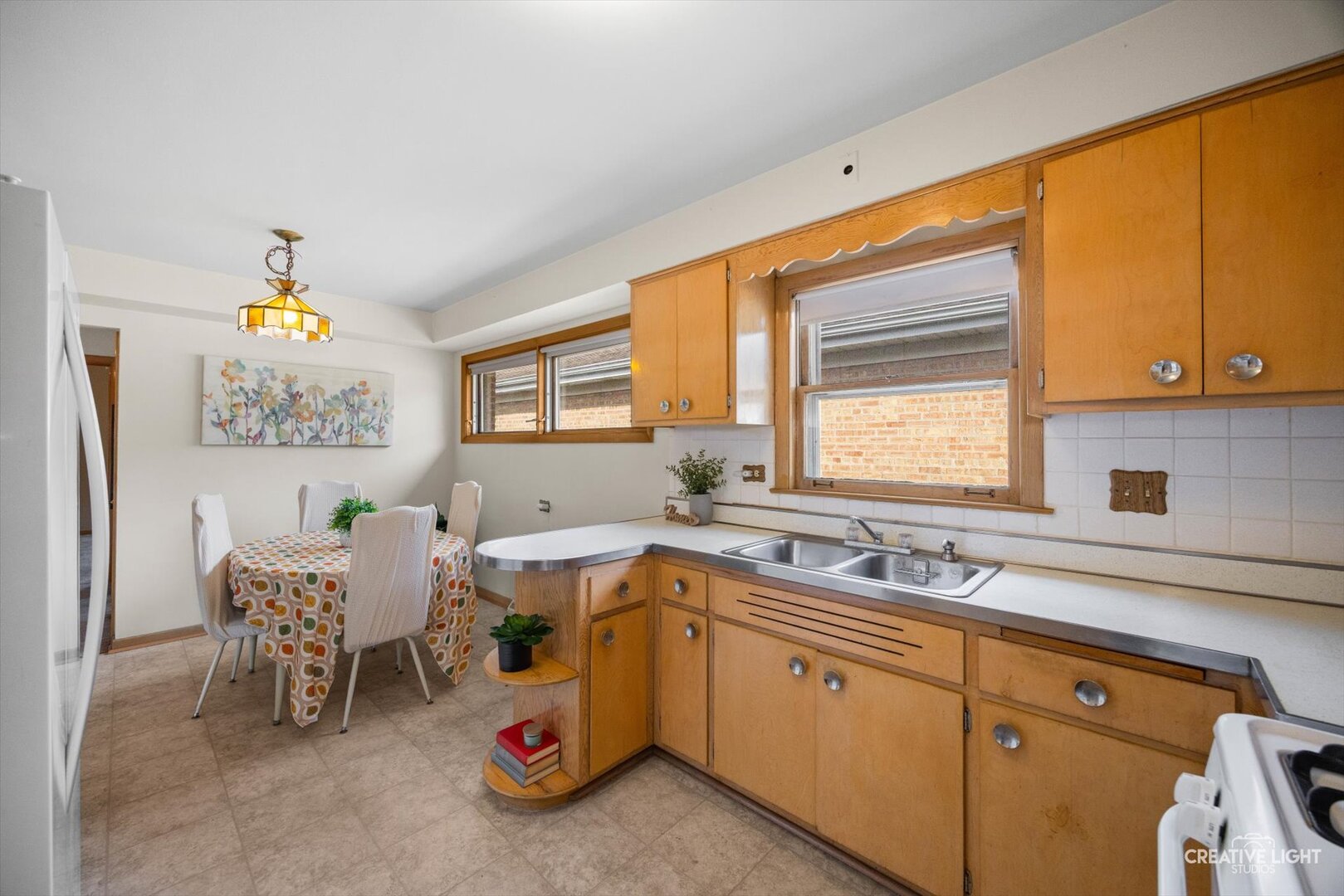 7657 W Gunnison Street, Norridge, IL 60706