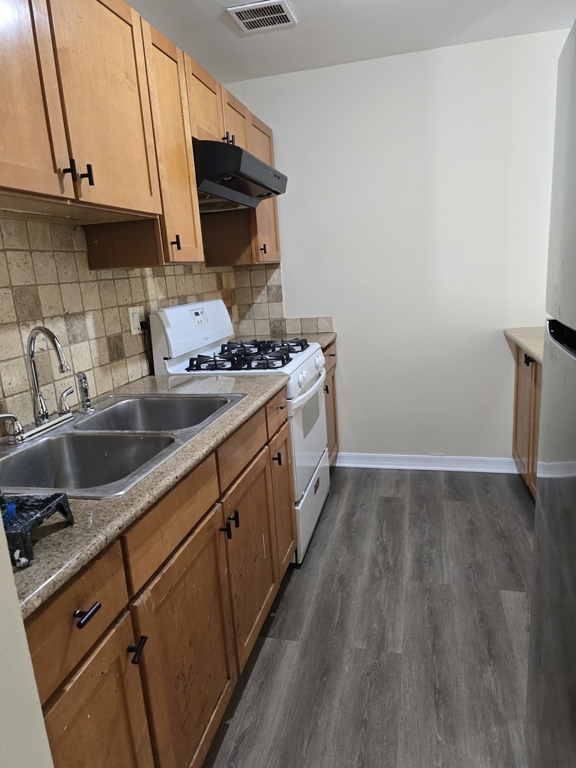 838 Jonathon Court #308, Prospect Heights, IL 60070