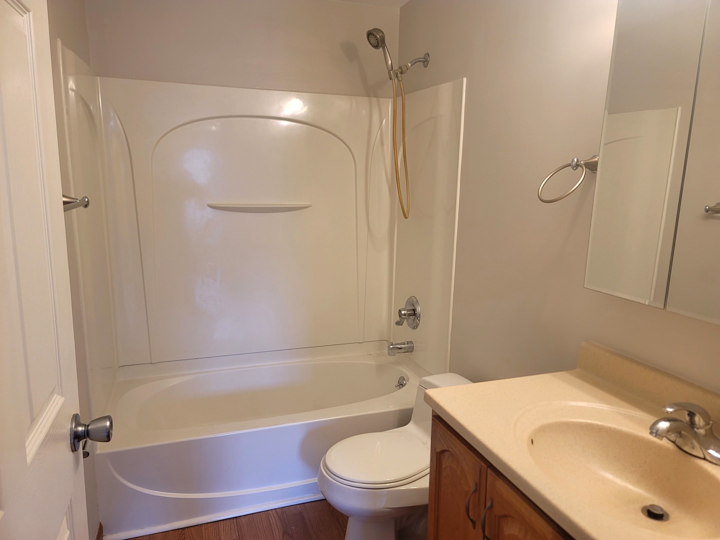 1335 FORESTDALE Court #1335, Schaumburg, IL 60193