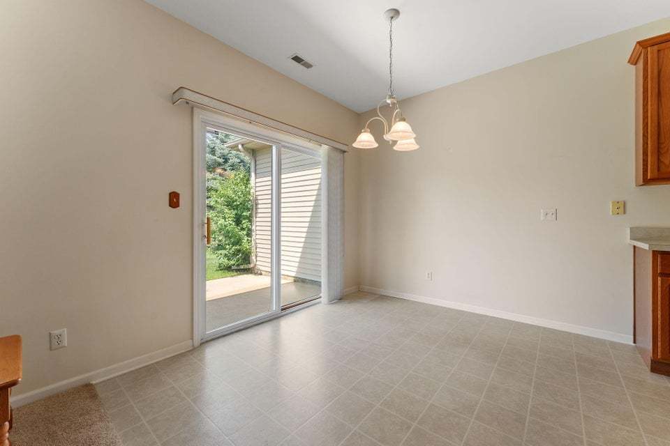 1390 Mackinaw Place, Schererville, IN 46375