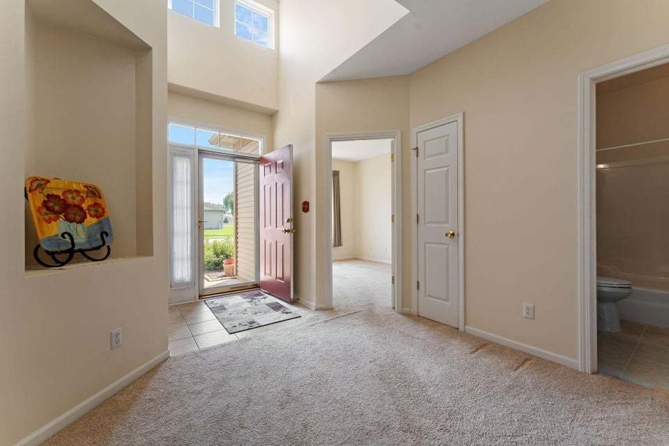 1390 Mackinaw Place, Schererville, IN 46375