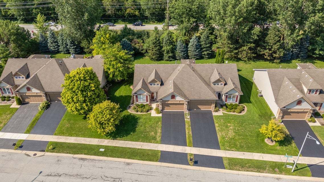 1390 Mackinaw Place, Schererville, IN 46375