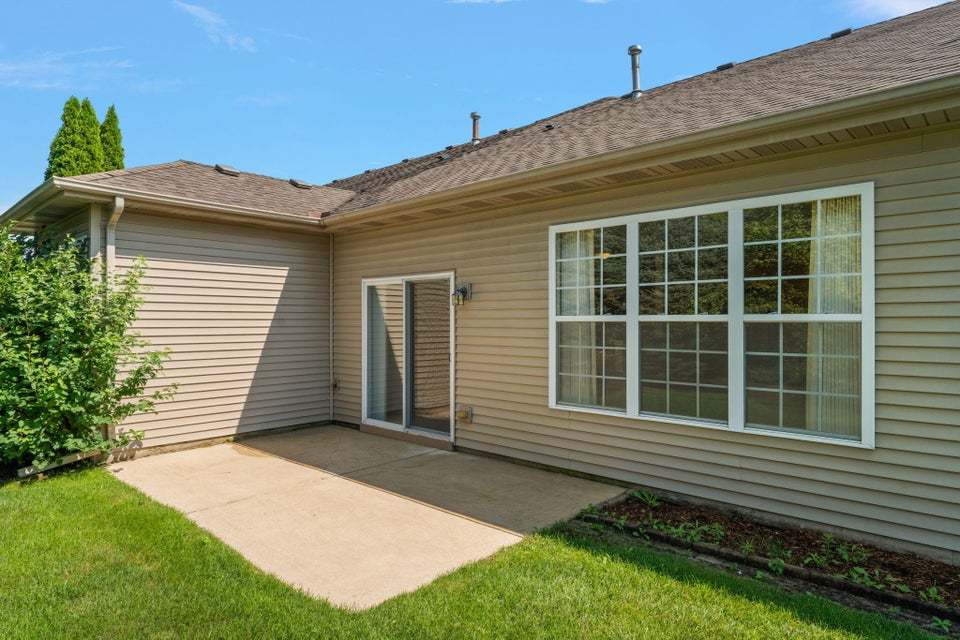 1390 Mackinaw Place, Schererville, IN 46375