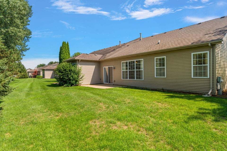 1390 Mackinaw Place, Schererville, IN 46375