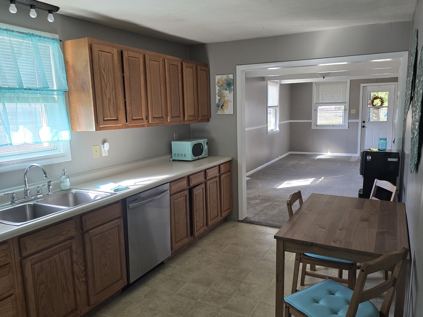 708 W Graham Street, Bloomington, IL 61701