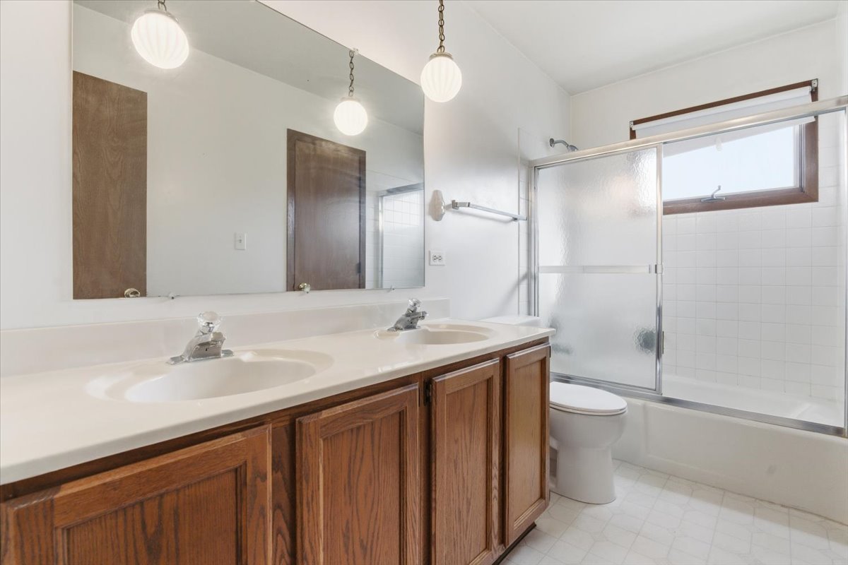 38633 N Cedar Avenue, Beach Park, IL 60099