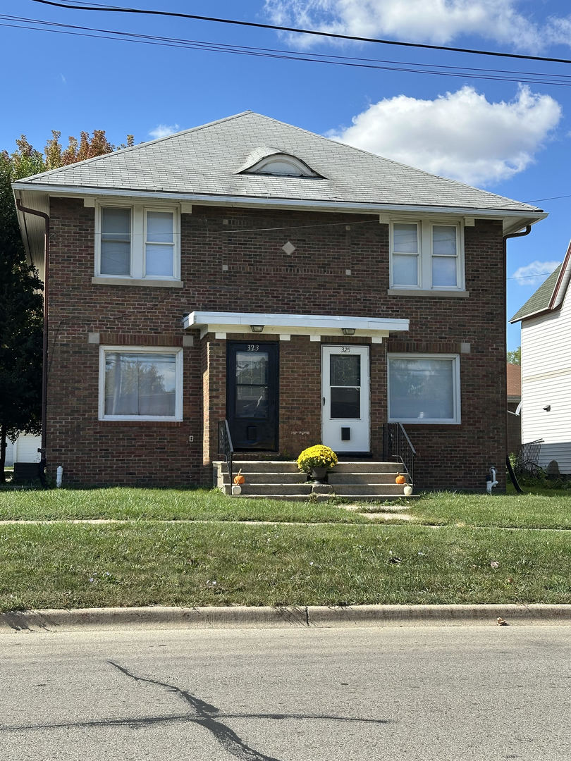 325 N 7th Street, DeKalb, IL 60115