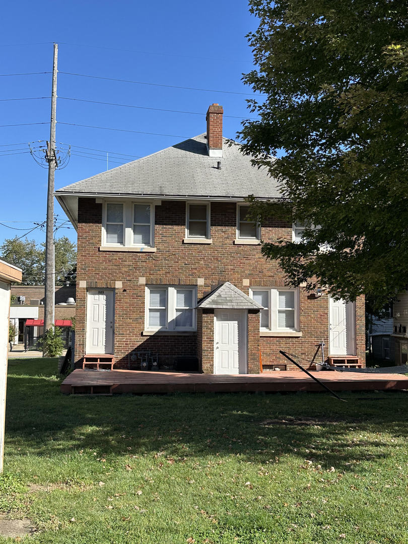 325 N 7th Street, DeKalb, IL 60115