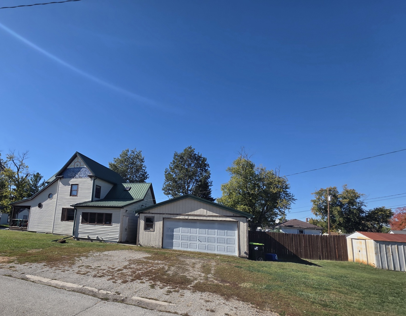 623 E Clay Street, Clinton, IL 61727