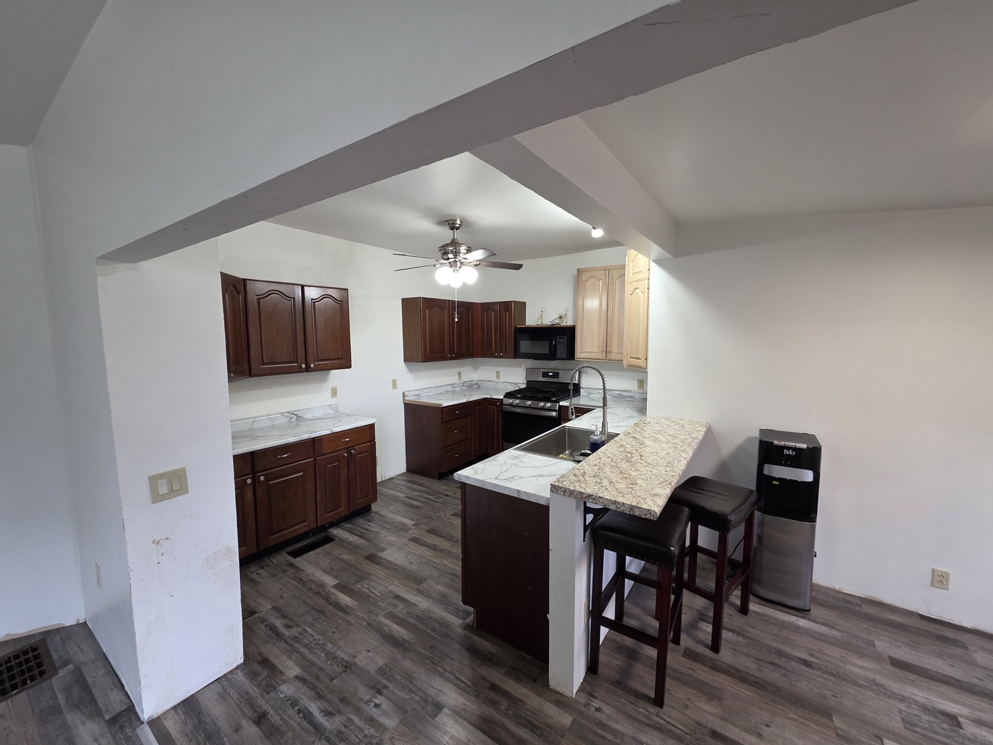 623 E Clay Street, Clinton, IL 61727