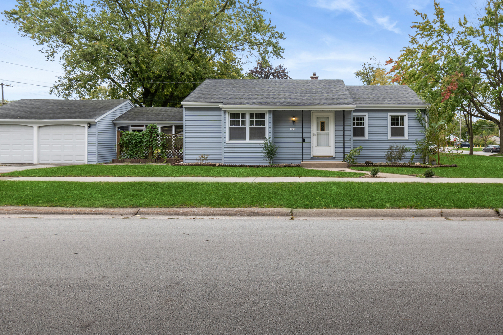 18243 Center Avenue, Homewood, IL 60430