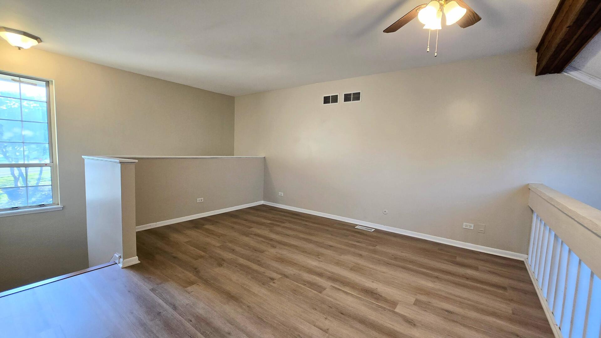 963 Taylor Drive, Gurnee, IL 60031