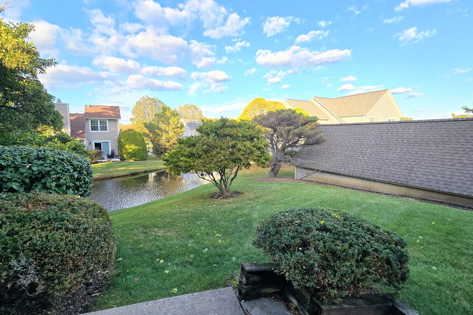 963 Taylor Drive, Gurnee, IL 60031