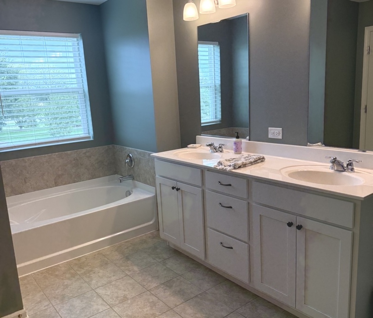 1981 Stapleton Road, New Lenox, IL 60451