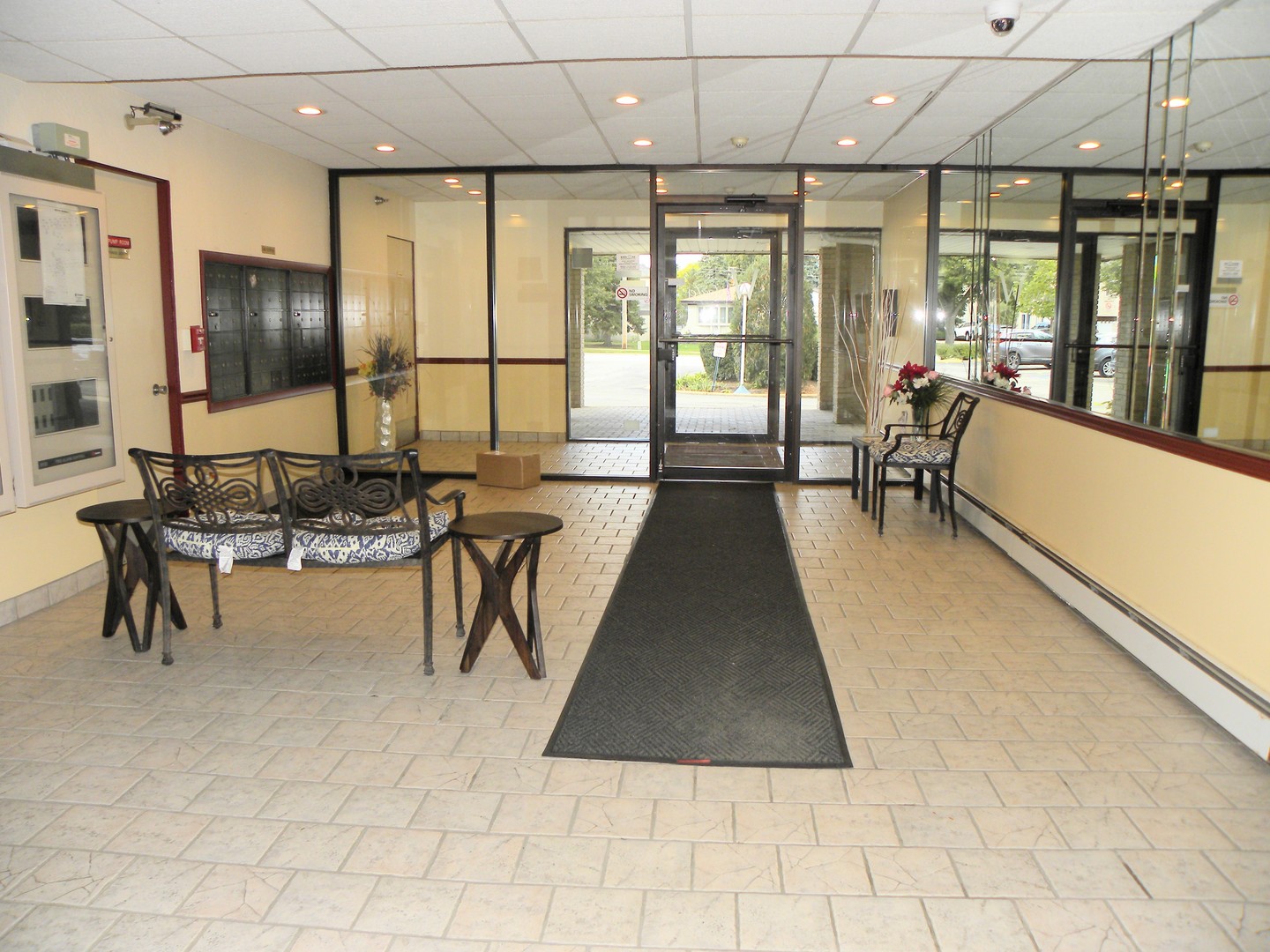 290 N Westgate Road #200, Mount Prospect, IL 60056