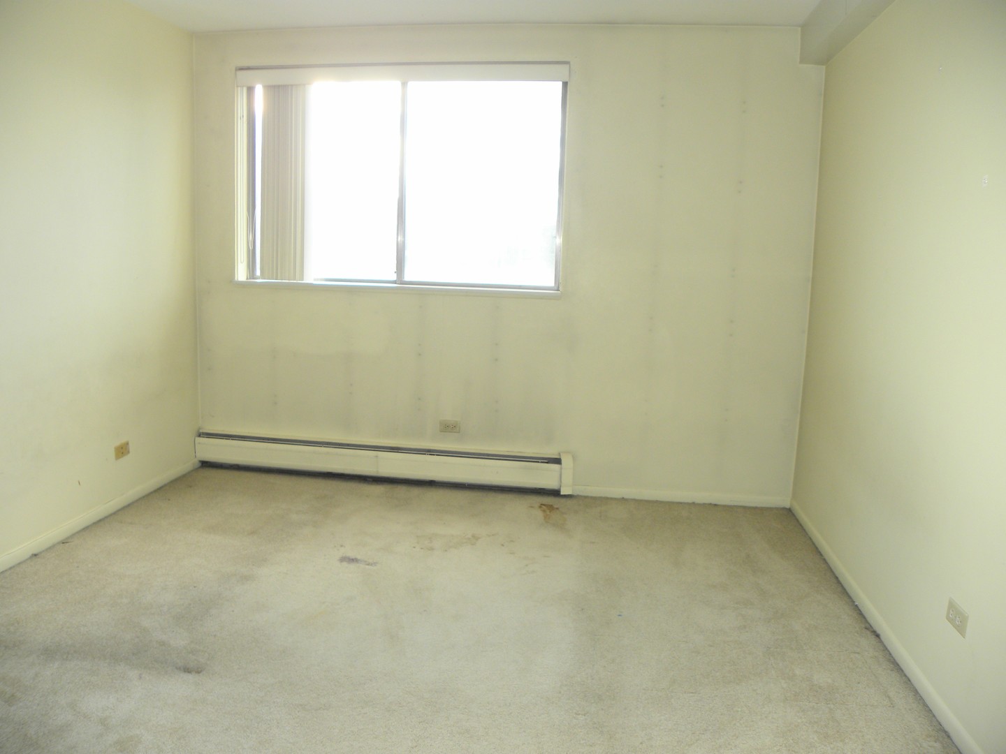 290 N Westgate Road #200, Mount Prospect, IL 60056