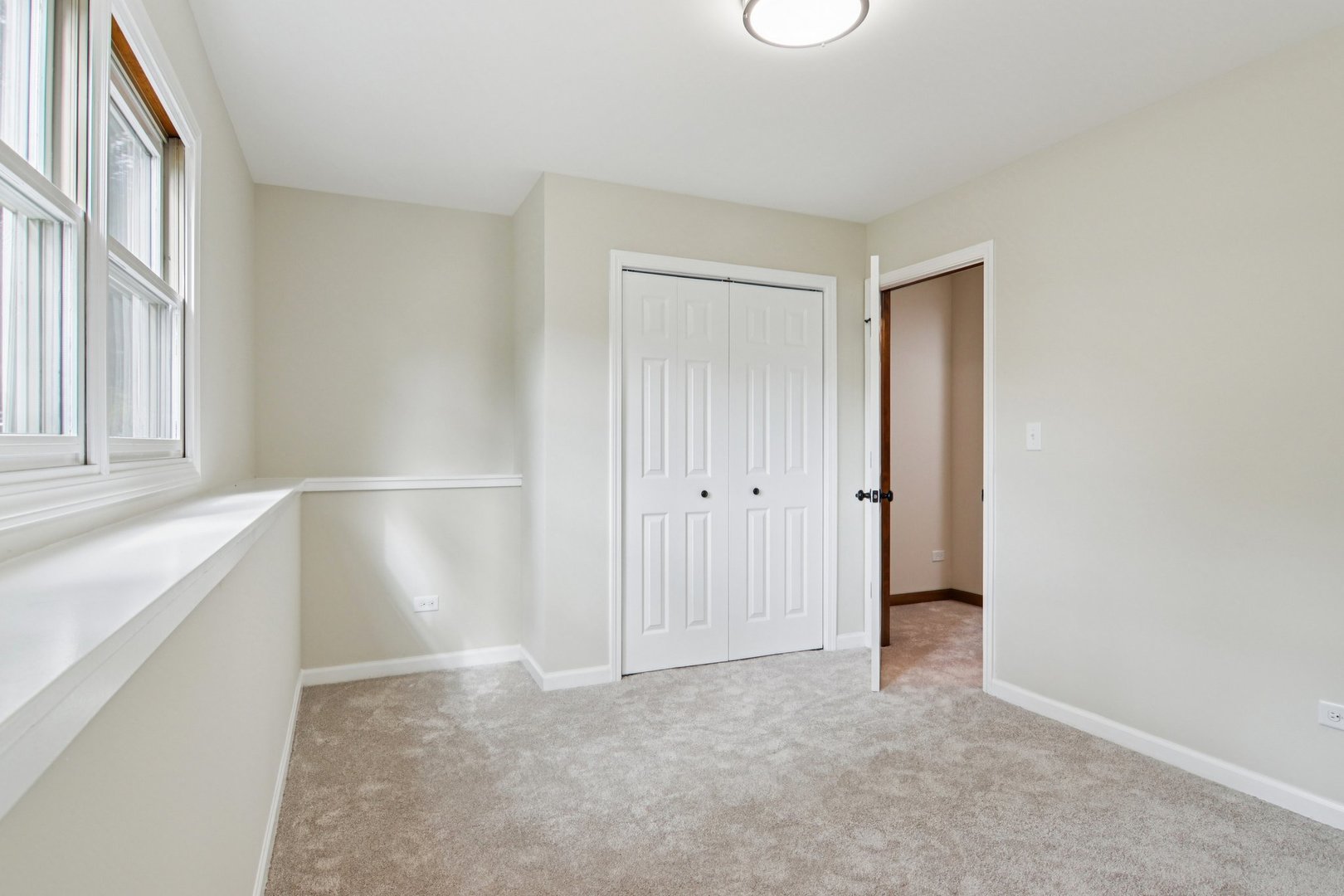 33611 N Idlewild Drive, Grayslake, IL 60030