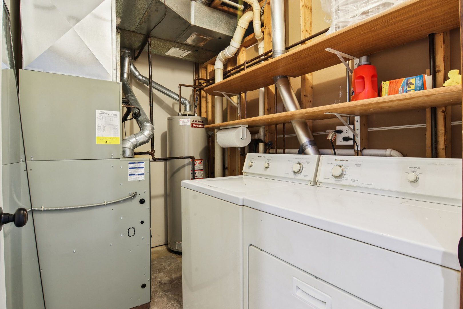 33611 N Idlewild Drive, Grayslake, IL 60030