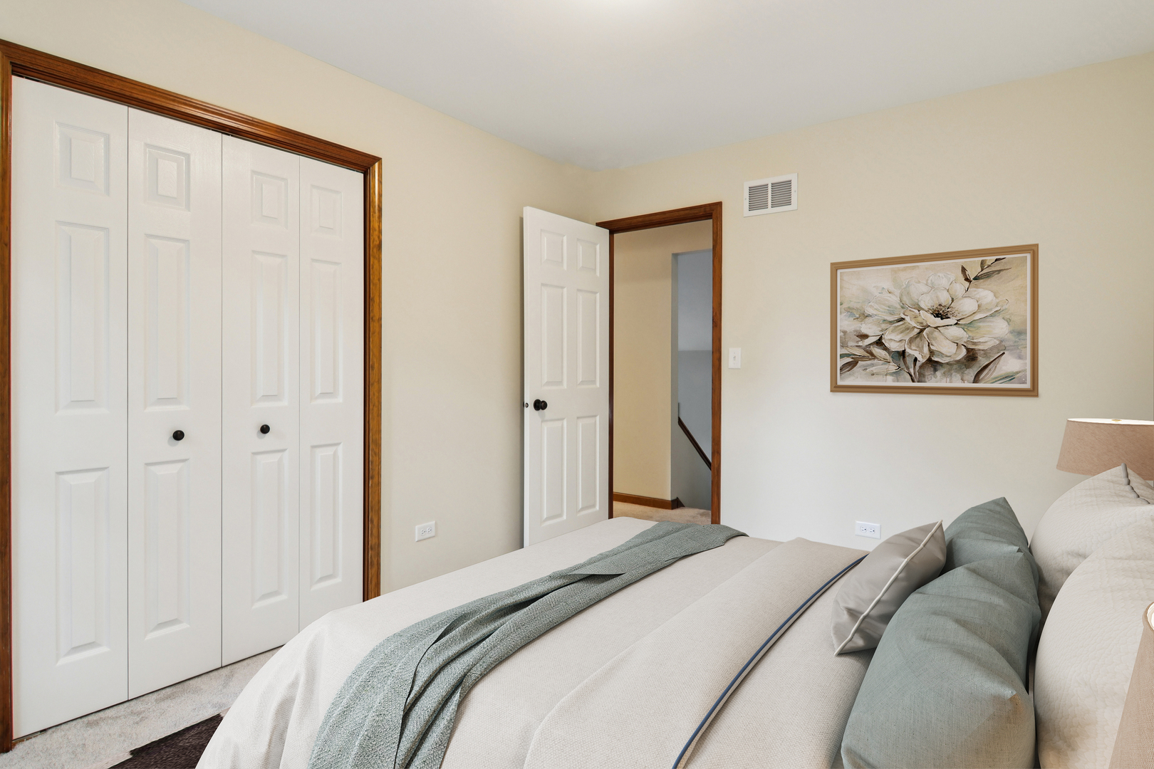 33611 N Idlewild Drive, Grayslake, IL 60030