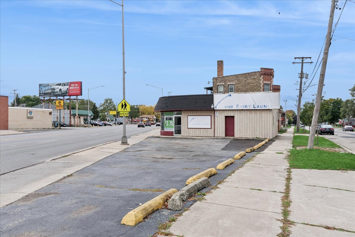 715 W Jefferson Street, Joliet, IL 60435