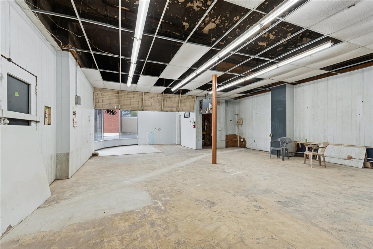 715 W Jefferson Street, Joliet, IL 60435