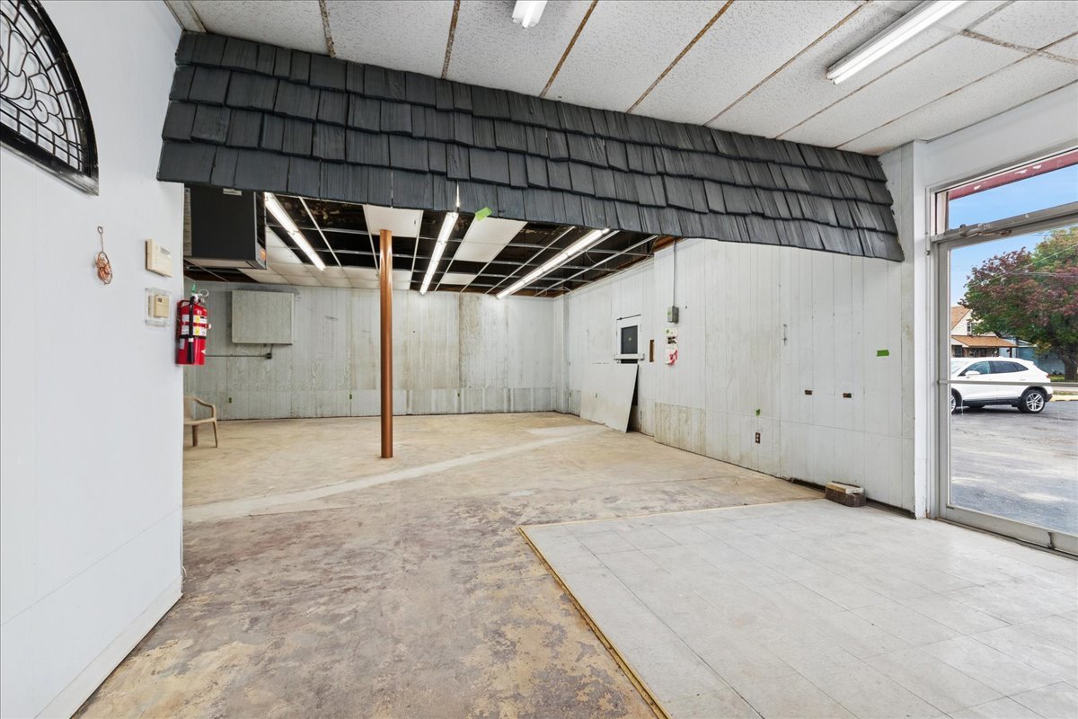 715 W Jefferson Street, Joliet, IL 60435