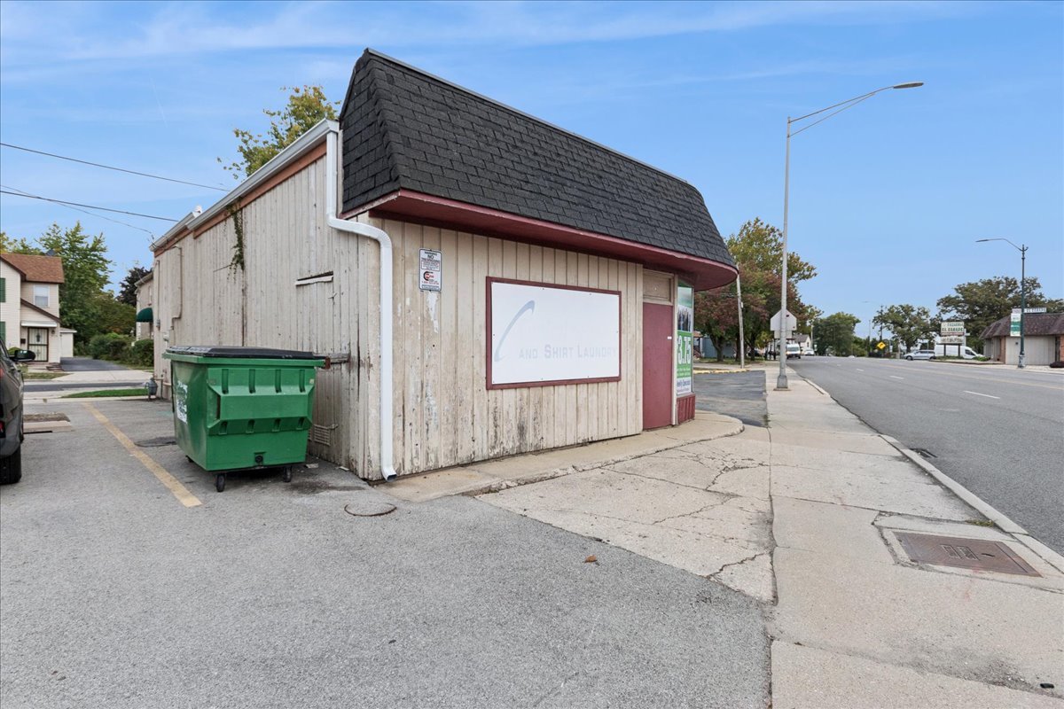 715 W Jefferson Street, Joliet, IL 60435