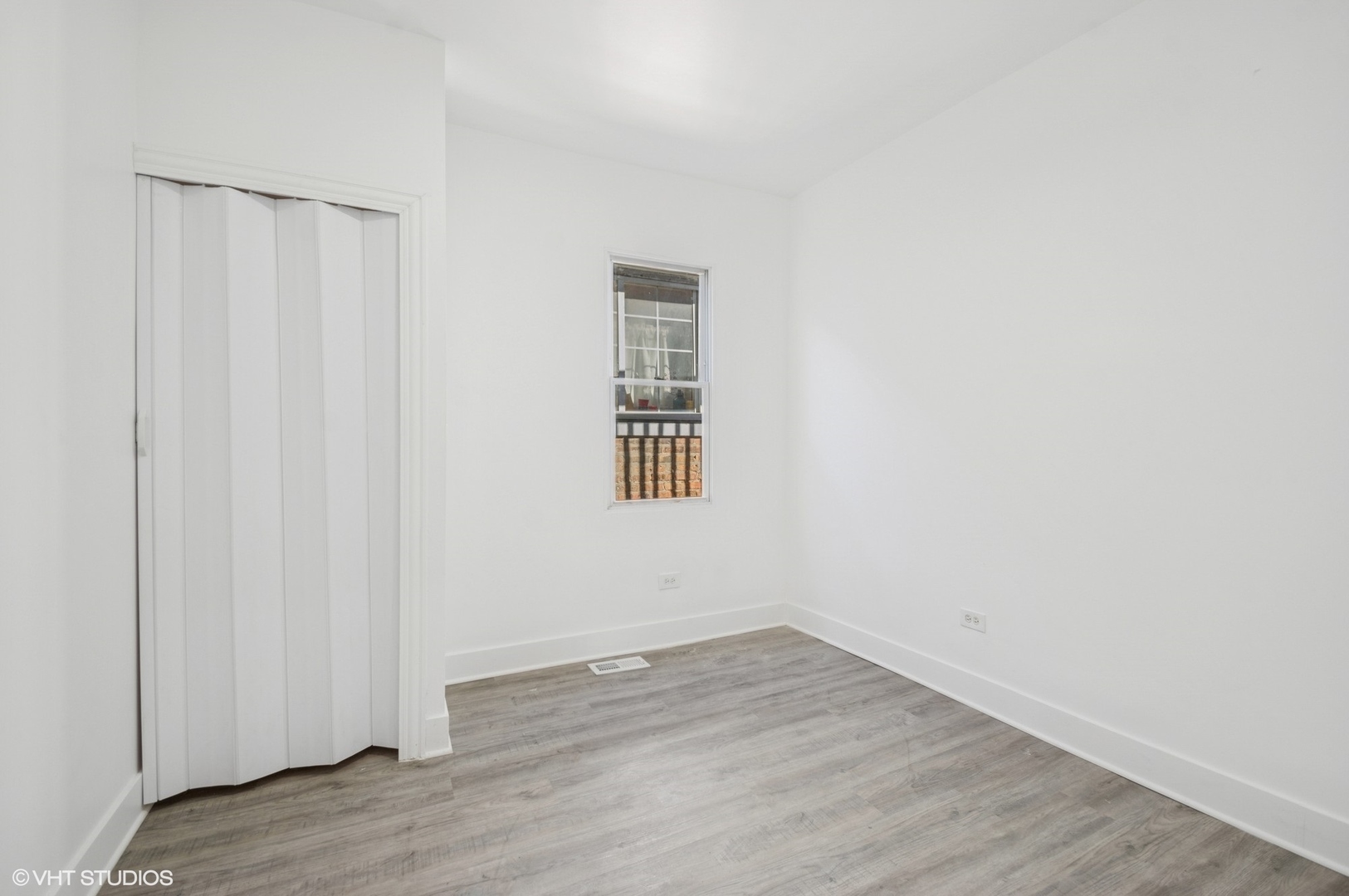 7049 S Damen Avenue, Chicago, IL 60636