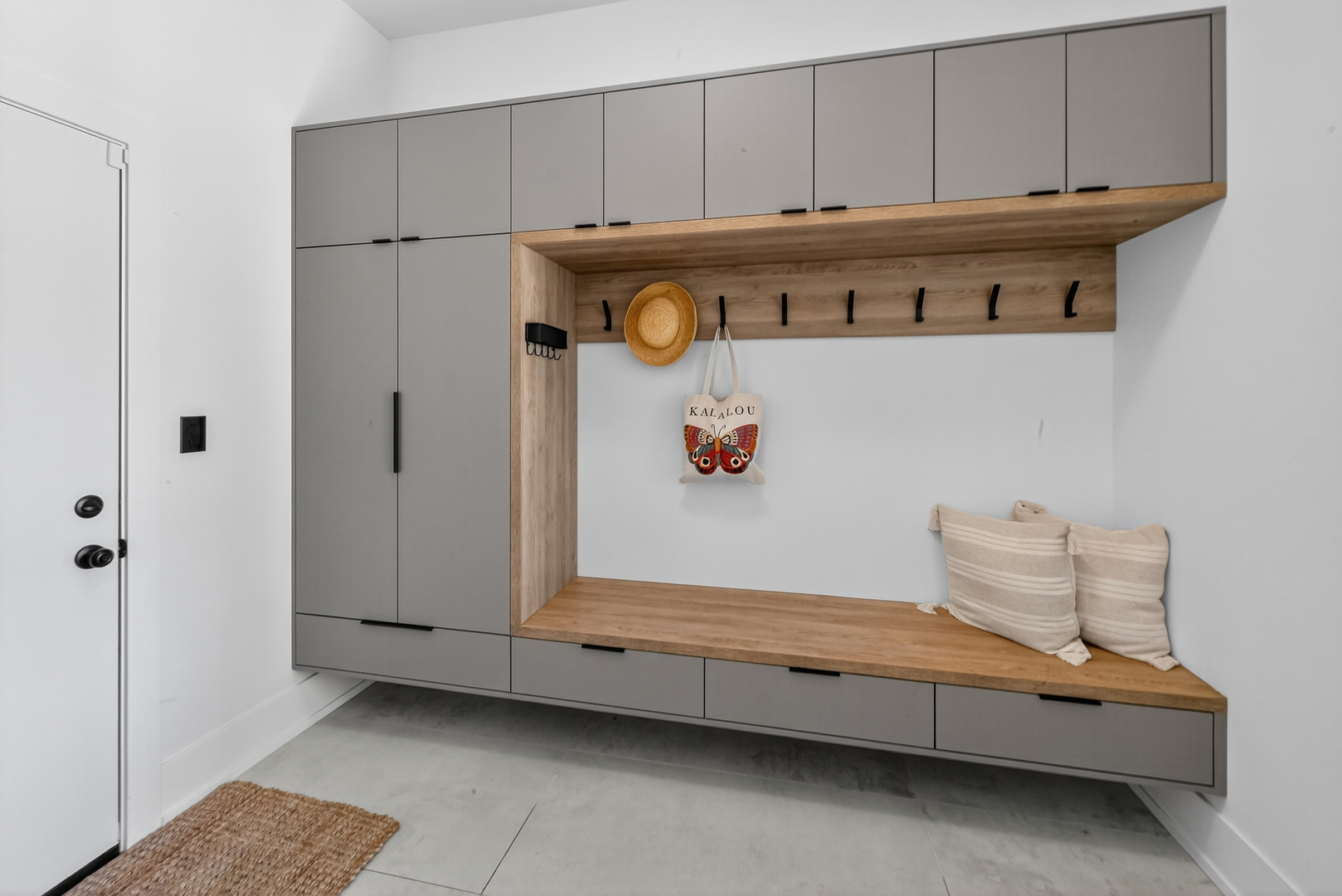 25 Rolling Hills Drive, Barrington, IL 60010