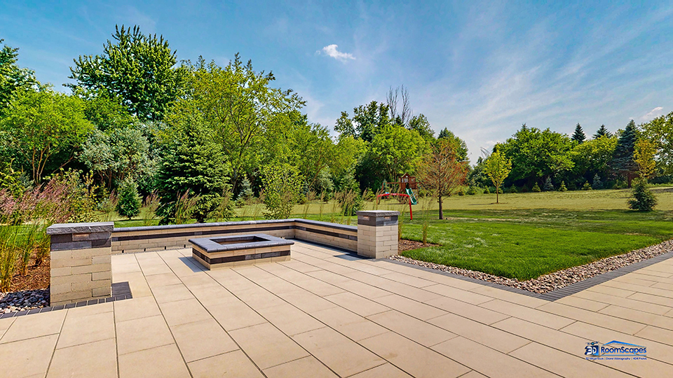 25 Rolling Hills Drive, Barrington, IL 60010