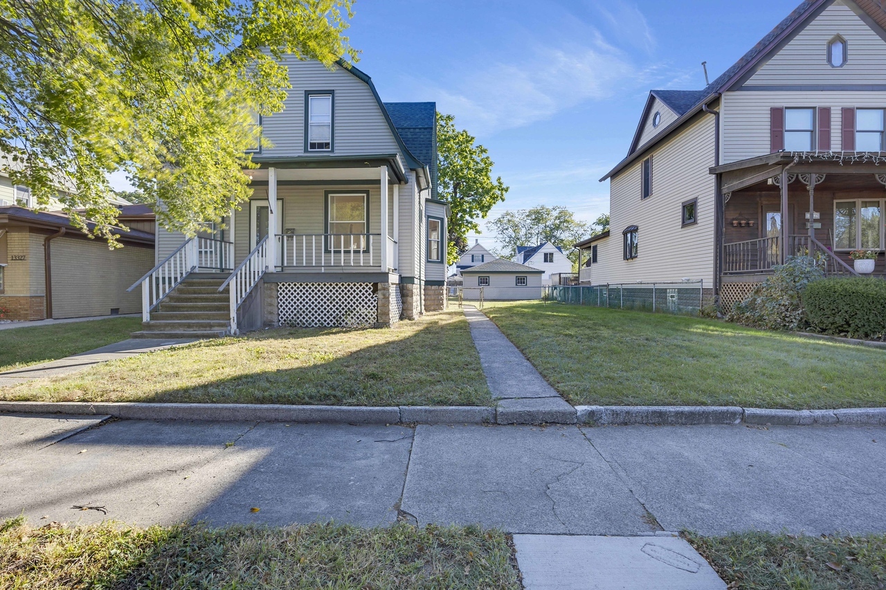 13331 S Commercial Avenue, Chicago, IL 60633