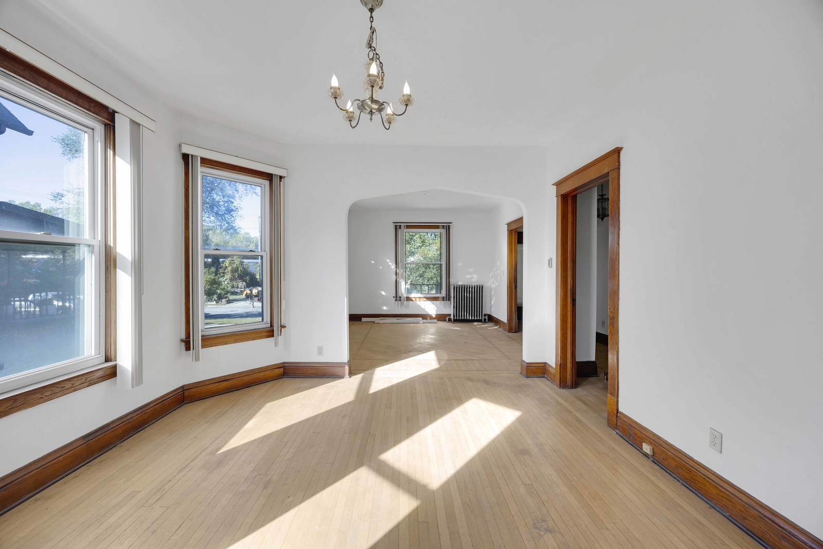 13331 S Commercial Avenue, Chicago, IL 60633